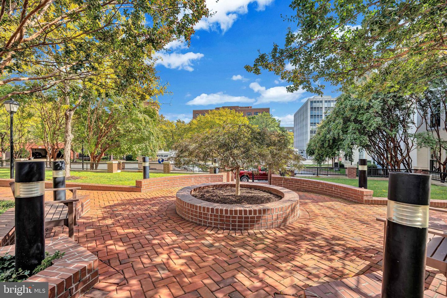 910 POWHATAN ST #104N, ALEXANDRIA, Virginia 22314, 2 Bedrooms Bedrooms, ,2 BathroomsBathrooms,Residential,For sale,910 POWHATAN ST #104N,VAAX2050752 MLS # VAAX2050752