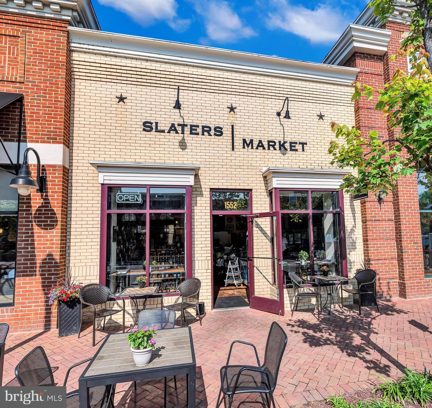 910 POWHATAN ST #104N, ALEXANDRIA, Virginia 22314, 2 Bedrooms Bedrooms, ,2 BathroomsBathrooms,Residential,For sale,910 POWHATAN ST #104N,VAAX2050752 MLS # VAAX2050752