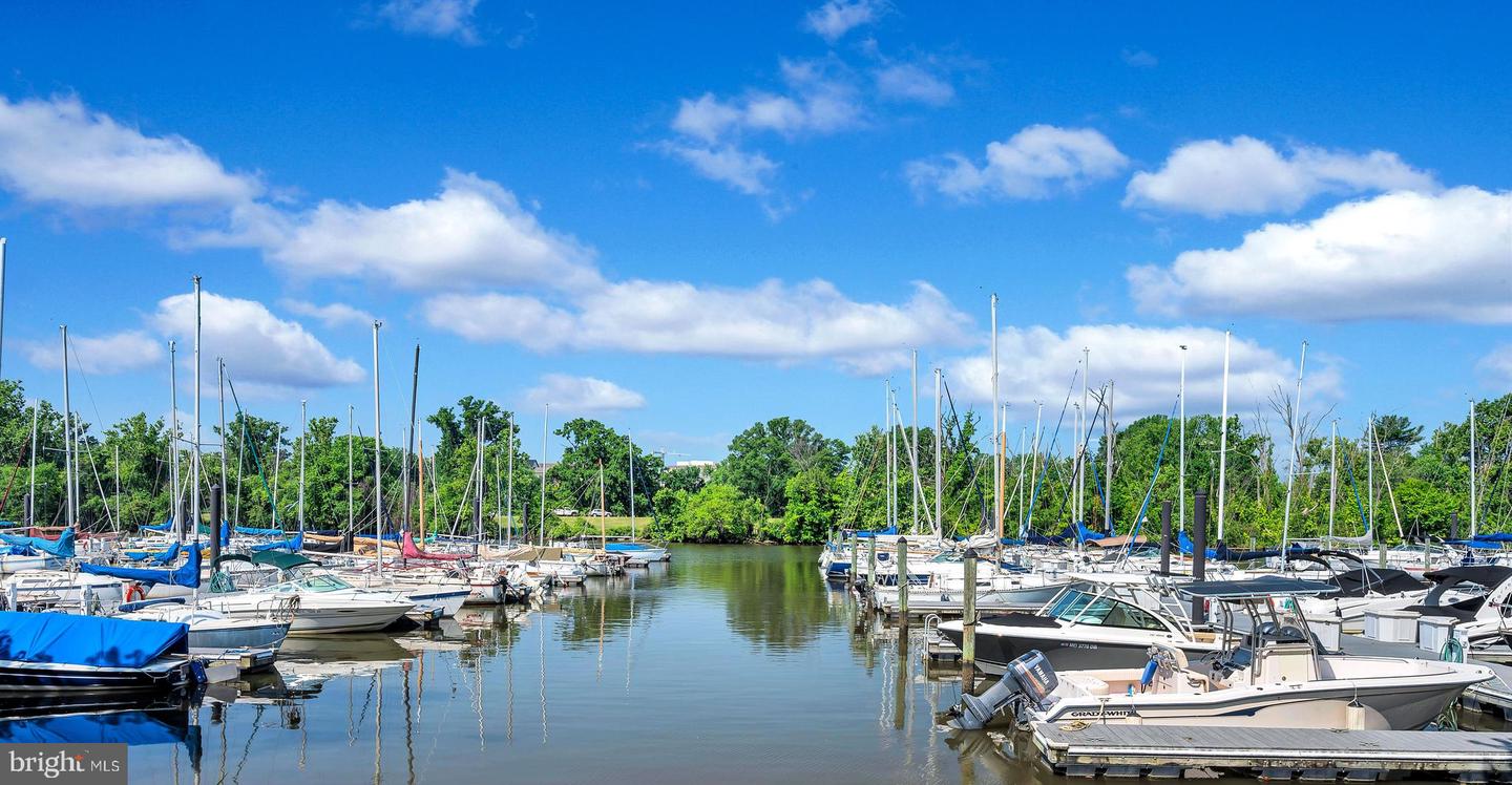 910 POWHATAN ST #104N, ALEXANDRIA, Virginia 22314, 2 Bedrooms Bedrooms, ,2 BathroomsBathrooms,Residential,For sale,910 POWHATAN ST #104N,VAAX2050752 MLS # VAAX2050752