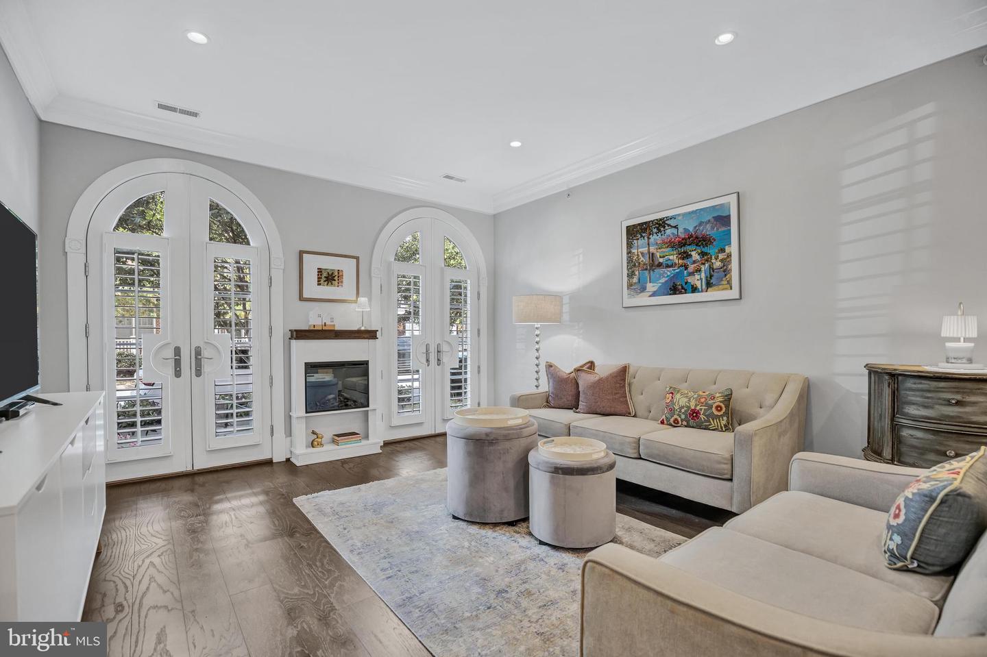 910 POWHATAN ST #104N, ALEXANDRIA, Virginia 22314, 2 Bedrooms Bedrooms, ,2 BathroomsBathrooms,Residential,For sale,910 POWHATAN ST #104N,VAAX2050752 MLS # VAAX2050752