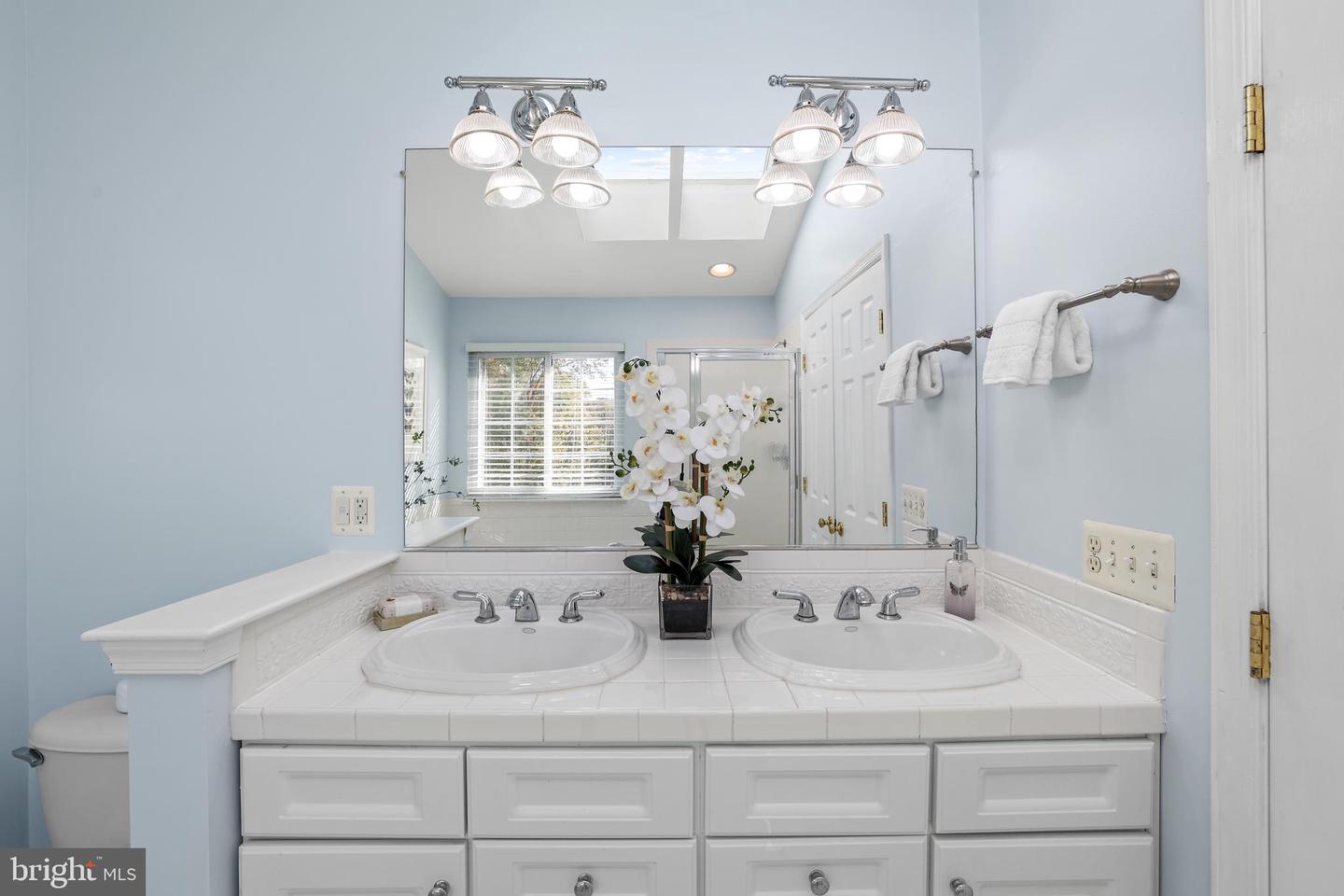 8238 SHANNONS LANDING WAY, LORTON, Virginia 22079, 3 Bedrooms Bedrooms, ,3 BathroomsBathrooms,Residential,For sale,8238 SHANNONS LANDING WAY,VAFX2274106 MLS # VAFX2274106