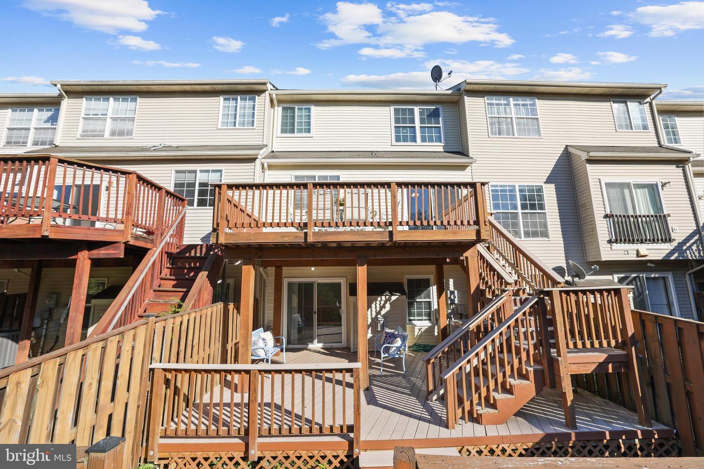 8238 SHANNONS LANDING WAY, LORTON, Virginia 22079, 3 Bedrooms Bedrooms, ,3 BathroomsBathrooms,Residential,For sale,8238 SHANNONS LANDING WAY,VAFX2274106 MLS # VAFX2274106