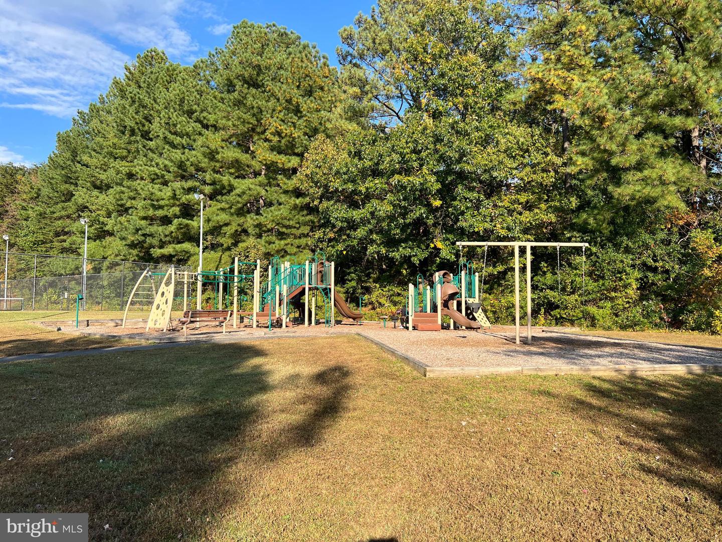 8238 SHANNONS LANDING WAY, LORTON, Virginia 22079, 3 Bedrooms Bedrooms, ,3 BathroomsBathrooms,Residential,For sale,8238 SHANNONS LANDING WAY,VAFX2274106 MLS # VAFX2274106