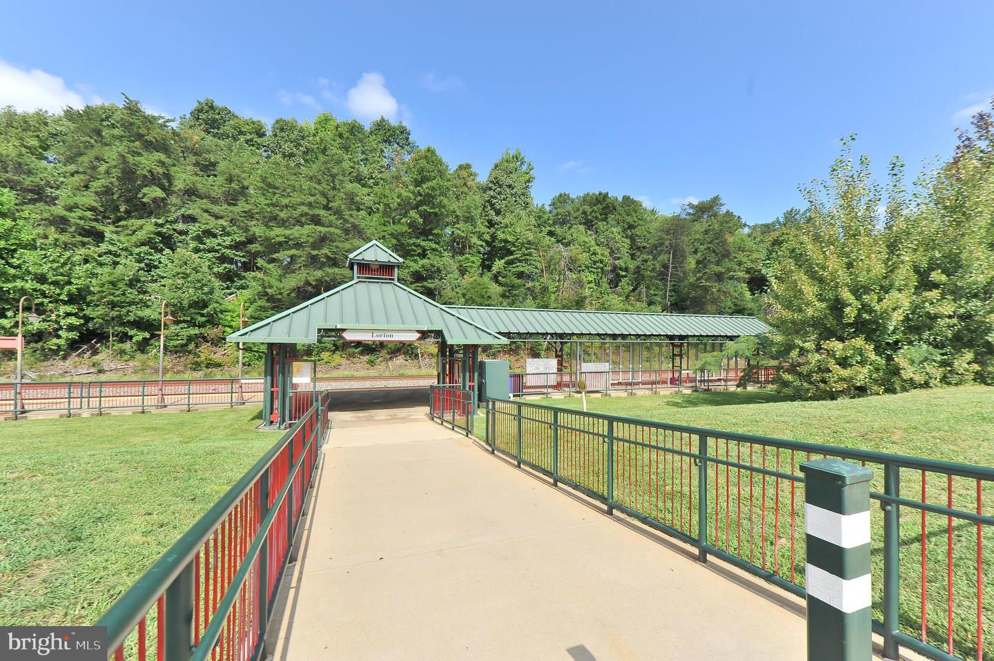 8238 SHANNONS LANDING WAY, LORTON, Virginia 22079, 3 Bedrooms Bedrooms, ,3 BathroomsBathrooms,Residential,For sale,8238 SHANNONS LANDING WAY,VAFX2274106 MLS # VAFX2274106