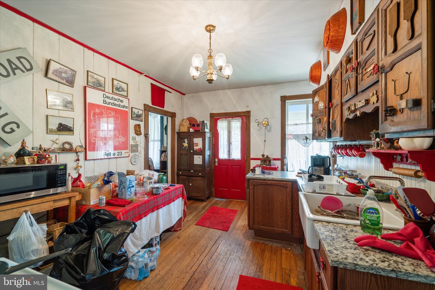9316 LEE ST, BURKE, Virginia 22015, 3 Bedrooms Bedrooms, ,3 BathroomsBathrooms,Residential,For sale,9316 LEE ST,VAFX2274466 MLS # VAFX2274466 9316 LEE ST, BURKE, Virginia 22015, 3 Bedrooms Bedrooms, ,3 BathroomsBathrooms,Residential,For sale,9316 LEE ST,VAFX2274466 MLS # VAFX2274466
