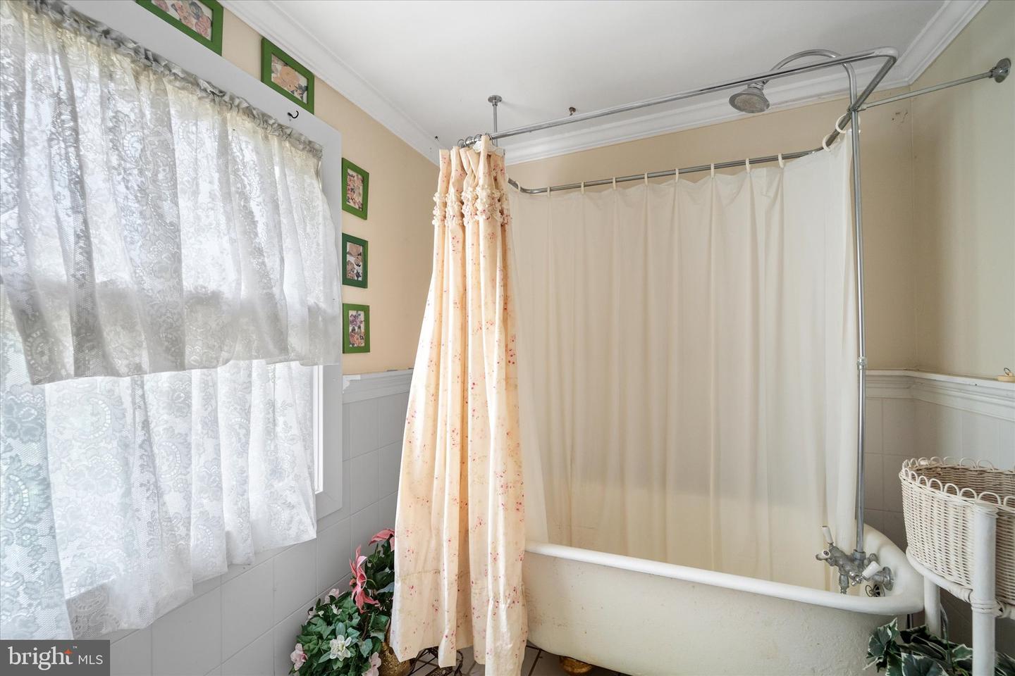 9316 LEE ST, BURKE, Virginia 22015, 3 Bedrooms Bedrooms, ,3 BathroomsBathrooms,Residential,For sale,9316 LEE ST,VAFX2274466 MLS # VAFX2274466 9316 LEE ST, BURKE, Virginia 22015, 3 Bedrooms Bedrooms, ,3 BathroomsBathrooms,Residential,For sale,9316 LEE ST,VAFX2274466 MLS # VAFX2274466