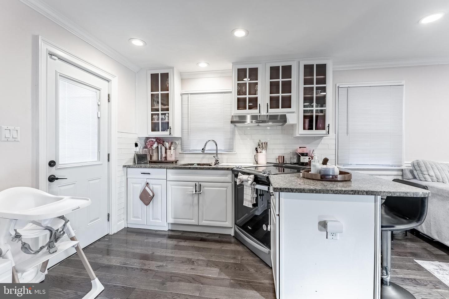 7822 OAK ST, MANASSAS, Virginia 20111, 2 Bedrooms Bedrooms, ,2 BathroomsBathrooms,Residential,For sale,7822 OAK ST,VAPW2106062 MLS # VAPW2106062 7822 OAK ST, MANASSAS, Virginia 20111, 2 Bedrooms Bedrooms, ,2 BathroomsBathrooms,Residential,For sale,7822 OAK ST,VAPW2106062 MLS # VAPW2106062