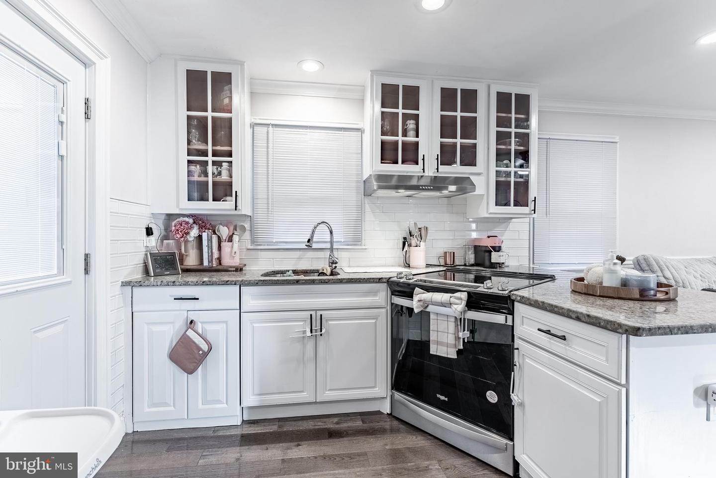 7822 OAK ST, MANASSAS, Virginia 20111, 2 Bedrooms Bedrooms, ,2 BathroomsBathrooms,Residential,For sale,7822 OAK ST,VAPW2106062 MLS # VAPW2106062 7822 OAK ST, MANASSAS, Virginia 20111, 2 Bedrooms Bedrooms, ,2 BathroomsBathrooms,Residential,For sale,7822 OAK ST,VAPW2106062 MLS # VAPW2106062