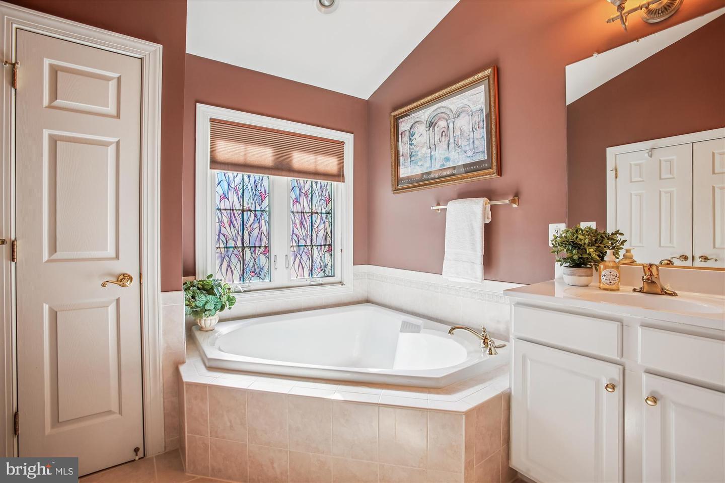 3852 ELMWOOD TOWNE WAY, ALEXANDRIA, Virginia 22303, 3 Bedrooms Bedrooms, ,3 BathroomsBathrooms,Residential,For sale,3852 ELMWOOD TOWNE WAY,VAFX2274482 MLS # VAFX2274482 3852 ELMWOOD TOWNE WAY, ALEXANDRIA, Virginia 22303, 3 Bedrooms Bedrooms, ,3 BathroomsBathrooms,Residential,For sale,3852 ELMWOOD TOWNE WAY,VAFX2274482 MLS # VAFX2274482