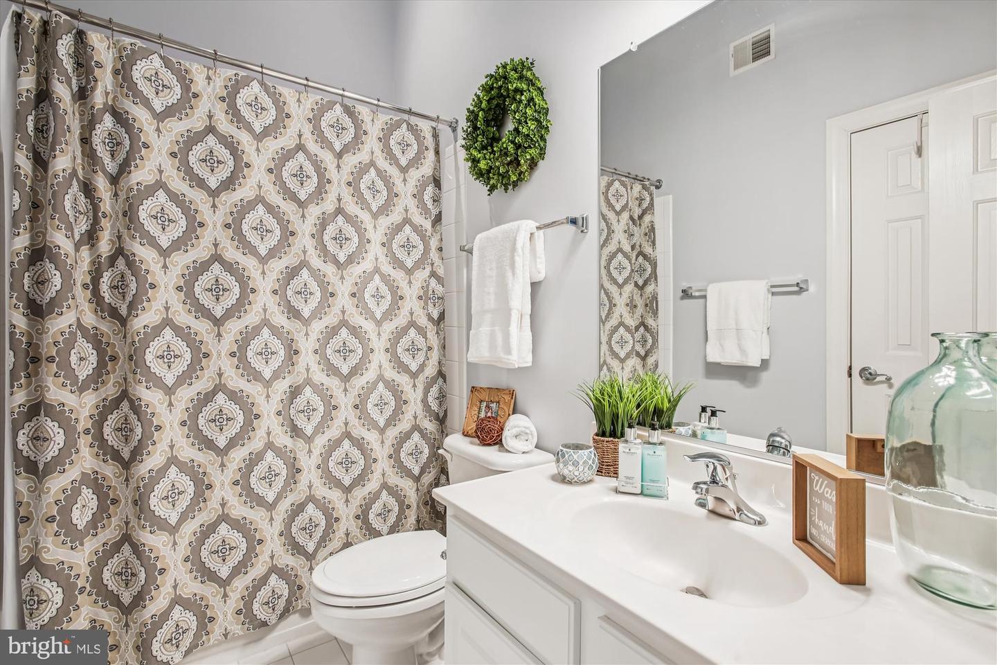3852 ELMWOOD TOWNE WAY, ALEXANDRIA, Virginia 22303, 3 Bedrooms Bedrooms, ,3 BathroomsBathrooms,Residential,For sale,3852 ELMWOOD TOWNE WAY,VAFX2274482 MLS # VAFX2274482 3852 ELMWOOD TOWNE WAY, ALEXANDRIA, Virginia 22303, 3 Bedrooms Bedrooms, ,3 BathroomsBathrooms,Residential,For sale,3852 ELMWOOD TOWNE WAY,VAFX2274482 MLS # VAFX2274482