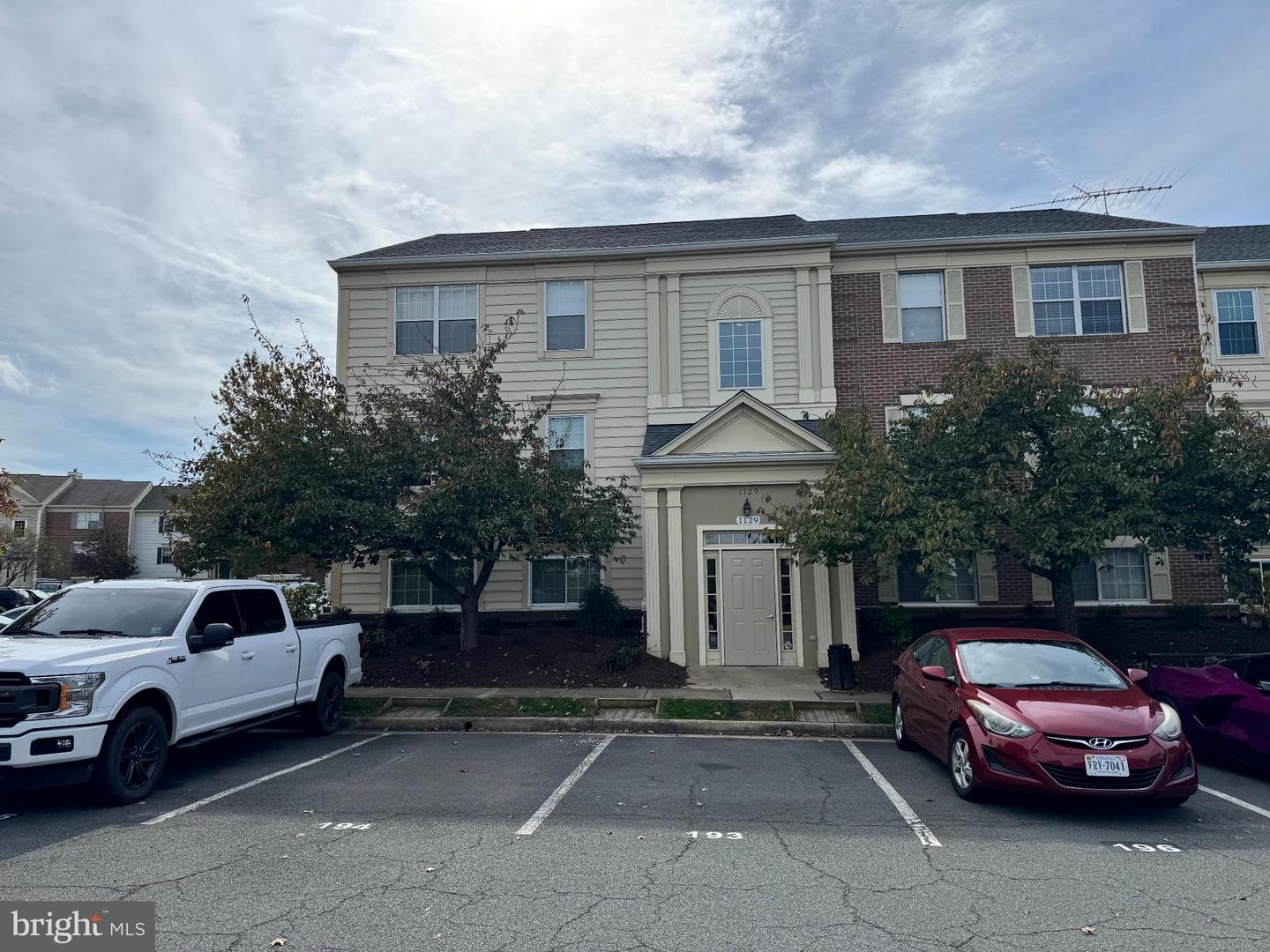 1129 HUNTMASTER TER NE #301, LEESBURG, Virginia 20176, 2 Bedrooms Bedrooms, 8 Rooms Rooms,2 BathroomsBathrooms,Residential,For sale,1129 HUNTMASTER TER NE #301,VALO2108934 MLS # VALO2108934 1129 HUNTMASTER TER NE #301, LEESBURG, Virginia 20176, 2 Bedrooms Bedrooms, 8 Rooms Rooms,2 BathroomsBathrooms,Residential,For sale,1129 HUNTMASTER TER NE #301,VALO2108934 MLS # VALO2108934