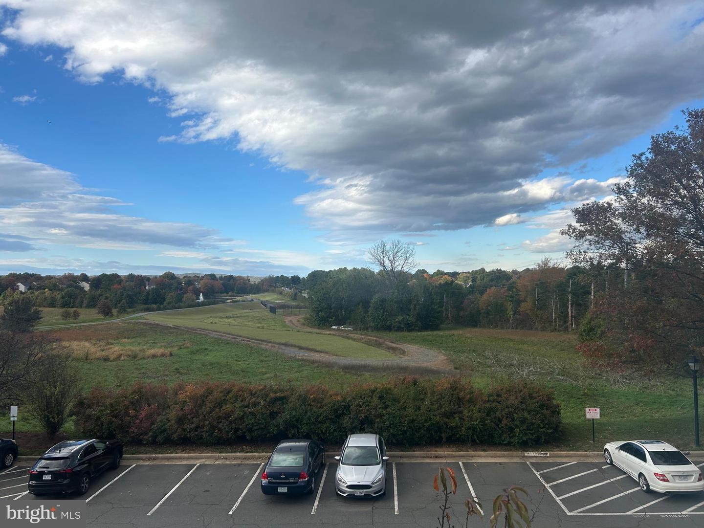1129 HUNTMASTER TER NE #301, LEESBURG, Virginia 20176, 2 Bedrooms Bedrooms, 8 Rooms Rooms,2 BathroomsBathrooms,Residential,For sale,1129 HUNTMASTER TER NE #301,VALO2108934 MLS # VALO2108934 1129 HUNTMASTER TER NE #301, LEESBURG, Virginia 20176, 2 Bedrooms Bedrooms, 8 Rooms Rooms,2 BathroomsBathrooms,Residential,For sale,1129 HUNTMASTER TER NE #301,VALO2108934 MLS # VALO2108934