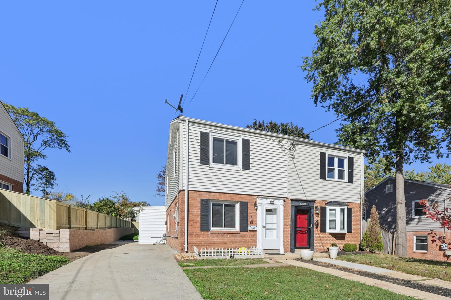 5824 FIFER DR, ALEXANDRIA, Virginia 22303, 3 Bedrooms Bedrooms, ,2 BathroomsBathrooms,Residential,For sale,5824 FIFER DR,VAFX2274604 MLS # VAFX2274604 5824 FIFER DR, ALEXANDRIA, Virginia 22303, 3 Bedrooms Bedrooms, ,2 BathroomsBathrooms,Residential,For sale,5824 FIFER DR,VAFX2274604 MLS # VAFX2274604
