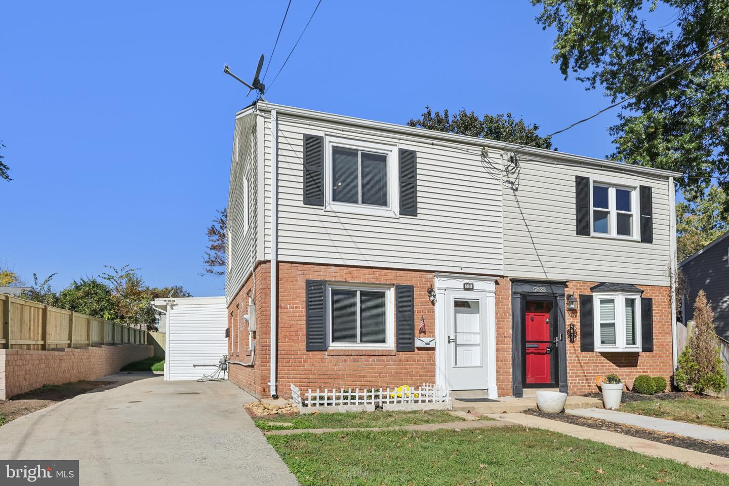 5824 FIFER DR, ALEXANDRIA, Virginia 22303, 3 Bedrooms Bedrooms, ,2 BathroomsBathrooms,Residential,For sale,5824 FIFER DR,VAFX2274604 MLS # VAFX2274604 5824 FIFER DR, ALEXANDRIA, Virginia 22303, 3 Bedrooms Bedrooms, ,2 BathroomsBathrooms,Residential,For sale,5824 FIFER DR,VAFX2274604 MLS # VAFX2274604