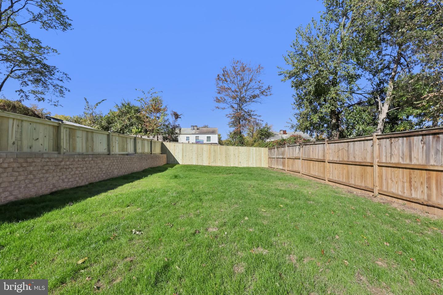 5824 FIFER DR, ALEXANDRIA, Virginia 22303, 3 Bedrooms Bedrooms, ,2 BathroomsBathrooms,Residential,For sale,5824 FIFER DR,VAFX2274604 MLS # VAFX2274604