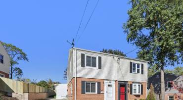 5824 FIFER DR, ALEXANDRIA, Virginia 22303, 3 Bedrooms Bedrooms, ,2 BathroomsBathrooms,Residential,For sale,5824 FIFER DR,VAFX2274604 MLS # VAFX2274604