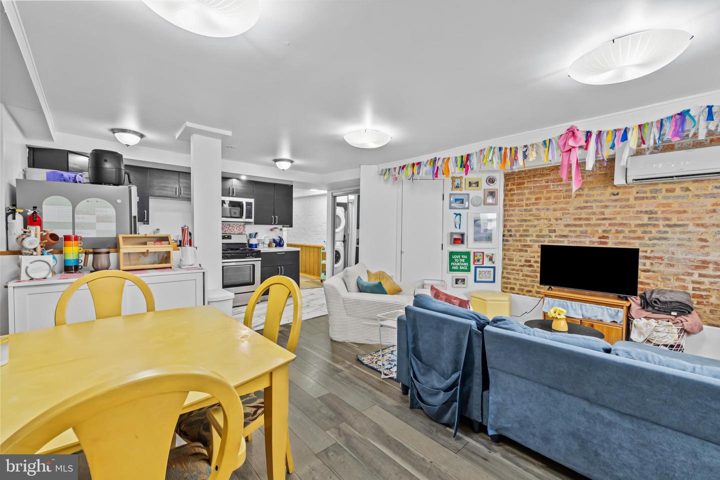 1021 COLUMBIA RD NW, WASHINGTON, District Of Columbia 20001, 6 Bedrooms Bedrooms, ,4 BathroomsBathrooms,Residential,For sale,1021 COLUMBIA RD NW,DCDC2227296 MLS # DCDC2227296 1021 COLUMBIA RD NW, WASHINGTON, District Of Columbia 20001, 6 Bedrooms Bedrooms, ,4 BathroomsBathrooms,Residential,For sale,1021 COLUMBIA RD NW,DCDC2227296 MLS # DCDC2227296