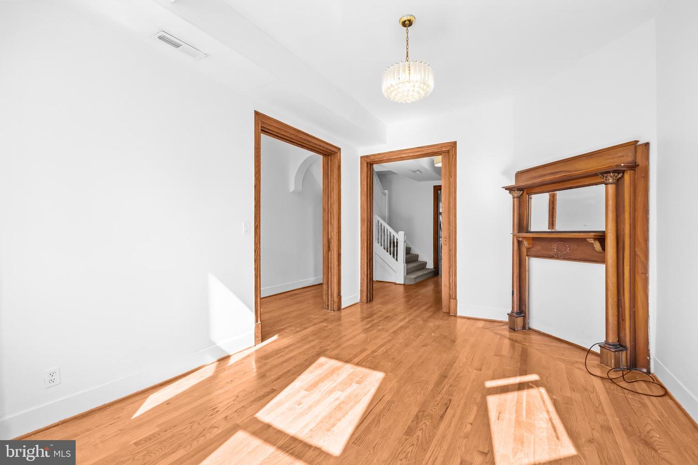 1021 COLUMBIA RD NW, WASHINGTON, District Of Columbia 20001, 6 Bedrooms Bedrooms, ,4 BathroomsBathrooms,Residential,For sale,1021 COLUMBIA RD NW,DCDC2227296 MLS # DCDC2227296 1021 COLUMBIA RD NW, WASHINGTON, District Of Columbia 20001, 6 Bedrooms Bedrooms, ,4 BathroomsBathrooms,Residential,For sale,1021 COLUMBIA RD NW,DCDC2227296 MLS # DCDC2227296