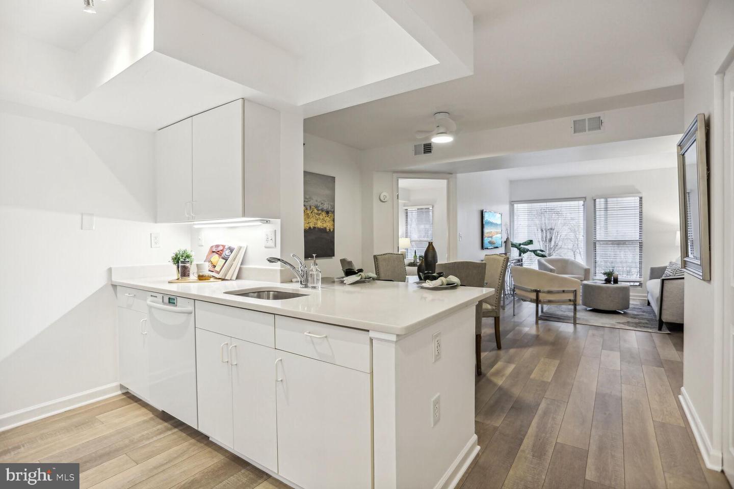 601 PENNSYLVANIA AVE NW #209, WASHINGTON, District Of Columbia 20004, 1 Bedroom Bedrooms, ,1 BathroomBathrooms,Residential,For sale,601 PENNSYLVANIA AVE NW #209,DCDC2227320 MLS # DCDC2227320 601 PENNSYLVANIA AVE NW #209, WASHINGTON, District Of Columbia 20004, 1 Bedroom Bedrooms, ,1 BathroomBathrooms,Residential,For sale,601 PENNSYLVANIA AVE NW #209,DCDC2227320 MLS # DCDC2227320