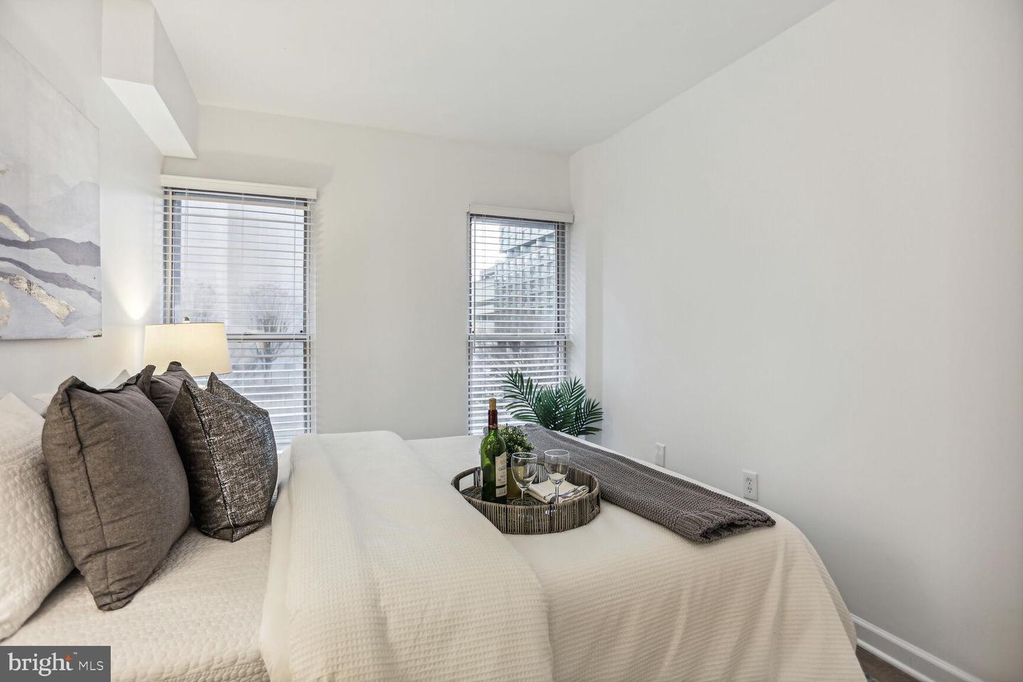 601 PENNSYLVANIA AVE NW #209, WASHINGTON, District Of Columbia 20004, 1 Bedroom Bedrooms, ,1 BathroomBathrooms,Residential,For sale,601 PENNSYLVANIA AVE NW #209,DCDC2227320 MLS # DCDC2227320 601 PENNSYLVANIA AVE NW #209, WASHINGTON, District Of Columbia 20004, 1 Bedroom Bedrooms, ,1 BathroomBathrooms,Residential,For sale,601 PENNSYLVANIA AVE NW #209,DCDC2227320 MLS # DCDC2227320