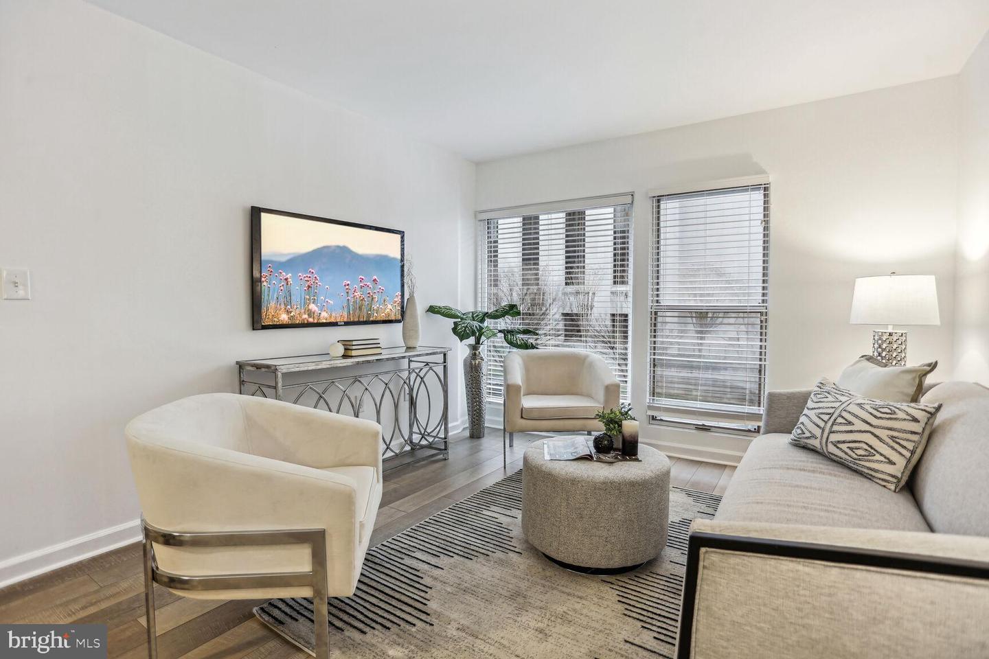 601 PENNSYLVANIA AVE NW #209, WASHINGTON, District Of Columbia 20004, 1 Bedroom Bedrooms, ,1 BathroomBathrooms,Residential,For sale,601 PENNSYLVANIA AVE NW #209,DCDC2227320 MLS # DCDC2227320 601 PENNSYLVANIA AVE NW #209, WASHINGTON, District Of Columbia 20004, 1 Bedroom Bedrooms, ,1 BathroomBathrooms,Residential,For sale,601 PENNSYLVANIA AVE NW #209,DCDC2227320 MLS # DCDC2227320