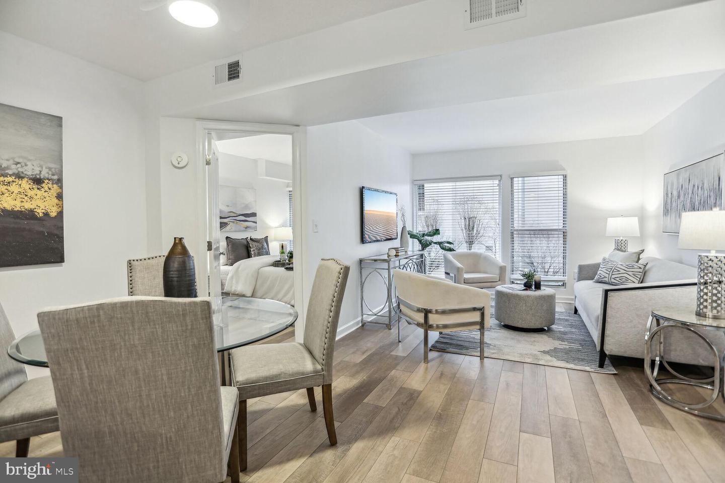 601 PENNSYLVANIA AVE NW #209, WASHINGTON, District Of Columbia 20004, 1 Bedroom Bedrooms, ,1 BathroomBathrooms,Residential,For sale,601 PENNSYLVANIA AVE NW #209,DCDC2227320 MLS # DCDC2227320 601 PENNSYLVANIA AVE NW #209, WASHINGTON, District Of Columbia 20004, 1 Bedroom Bedrooms, ,1 BathroomBathrooms,Residential,For sale,601 PENNSYLVANIA AVE NW #209,DCDC2227320 MLS # DCDC2227320