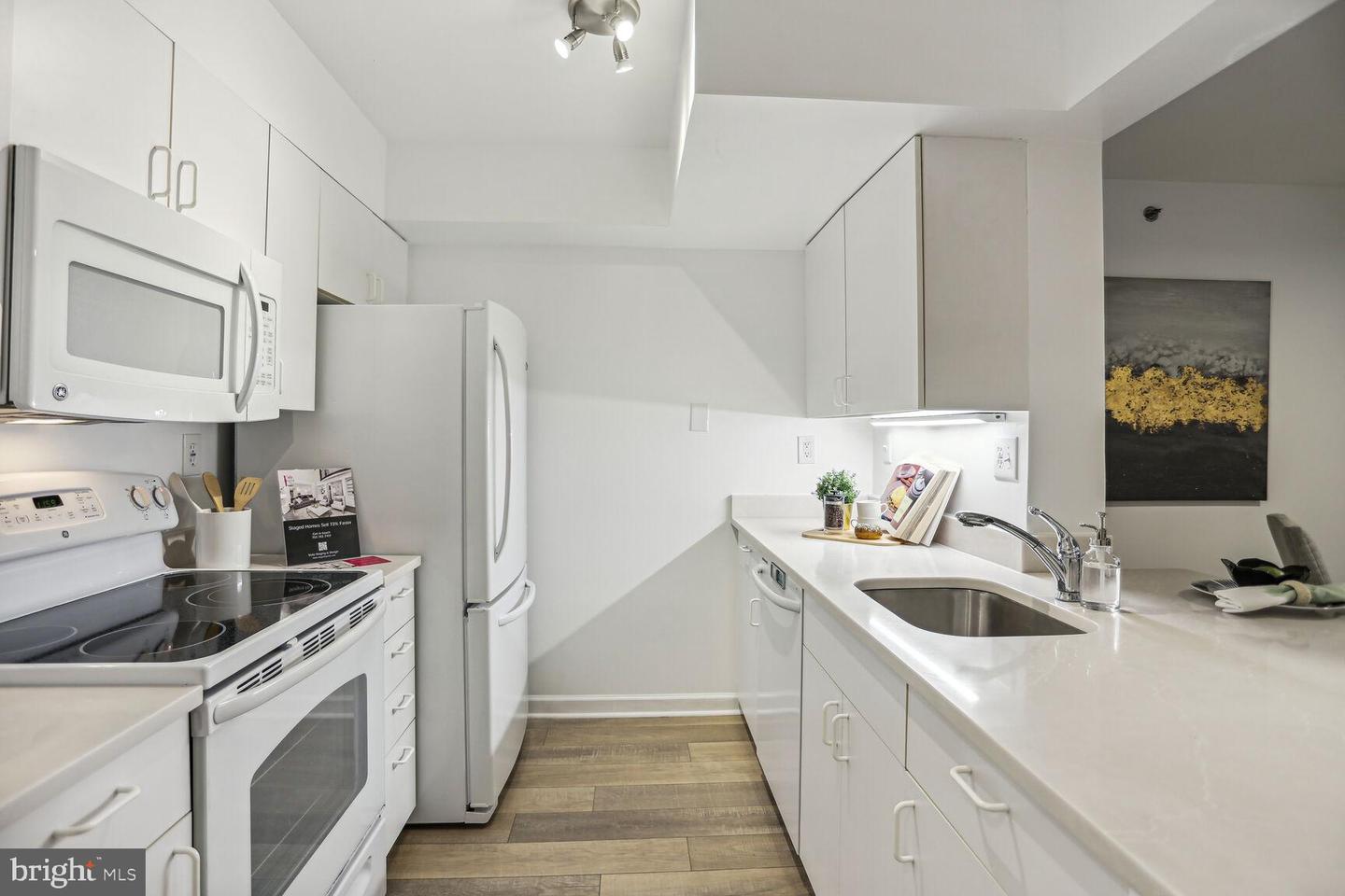 601 PENNSYLVANIA AVE NW #209, WASHINGTON, District Of Columbia 20004, 1 Bedroom Bedrooms, ,1 BathroomBathrooms,Residential,For sale,601 PENNSYLVANIA AVE NW #209,DCDC2227320 MLS # DCDC2227320 601 PENNSYLVANIA AVE NW #209, WASHINGTON, District Of Columbia 20004, 1 Bedroom Bedrooms, ,1 BathroomBathrooms,Residential,For sale,601 PENNSYLVANIA AVE NW #209,DCDC2227320 MLS # DCDC2227320