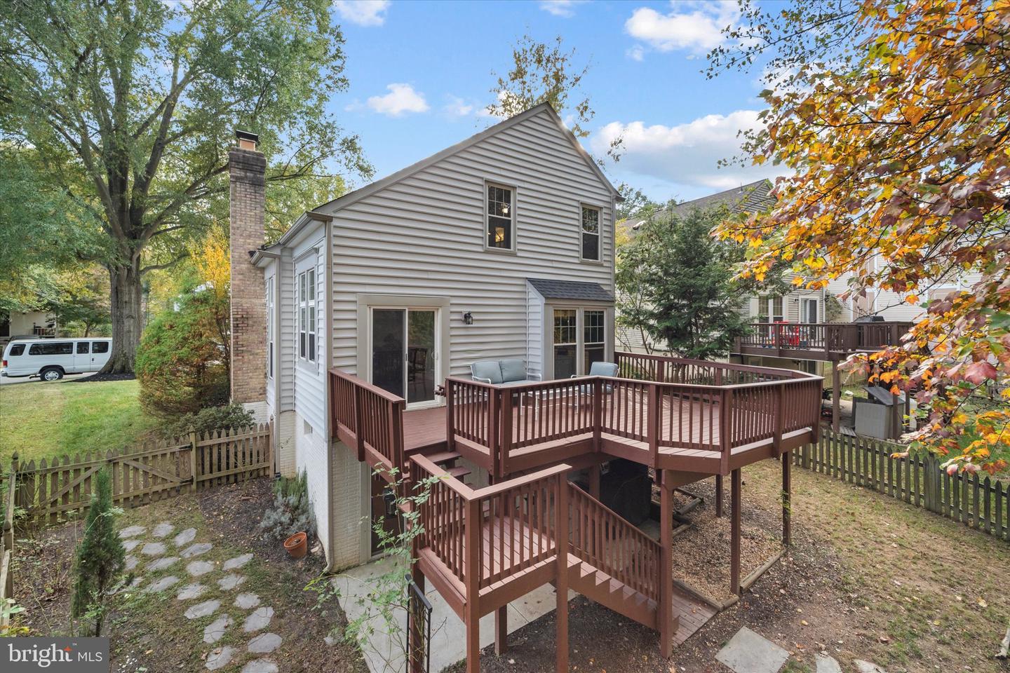 3098 FENNEGAN CT, WOODBRIDGE, Virginia 22192, 3 Bedrooms Bedrooms, ,2 BathroomsBathrooms,Residential,For sale,3098 FENNEGAN CT,VAPW2106106 MLS # VAPW2106106