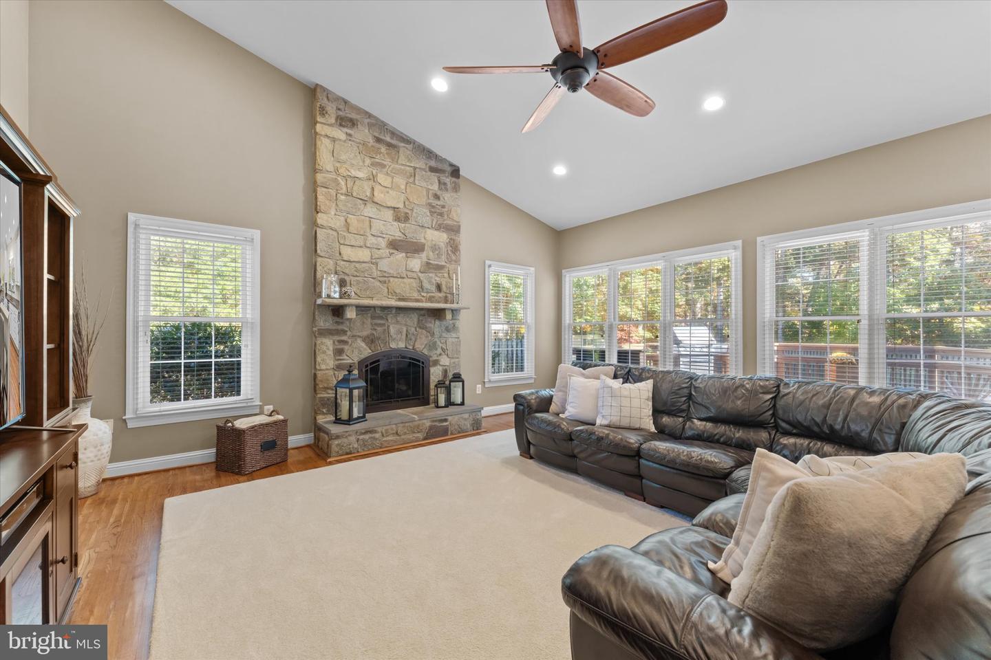 6401 NOBLE ROCK CT, CLIFTON, Virginia 20124, 5 Bedrooms Bedrooms, ,4 BathroomsBathrooms,Residential,For sale,6401 NOBLE ROCK CT,VAFX2274748 MLS # VAFX2274748 6401 NOBLE ROCK CT, CLIFTON, Virginia 20124, 5 Bedrooms Bedrooms, ,4 BathroomsBathrooms,Residential,For sale,6401 NOBLE ROCK CT,VAFX2274748 MLS # VAFX2274748