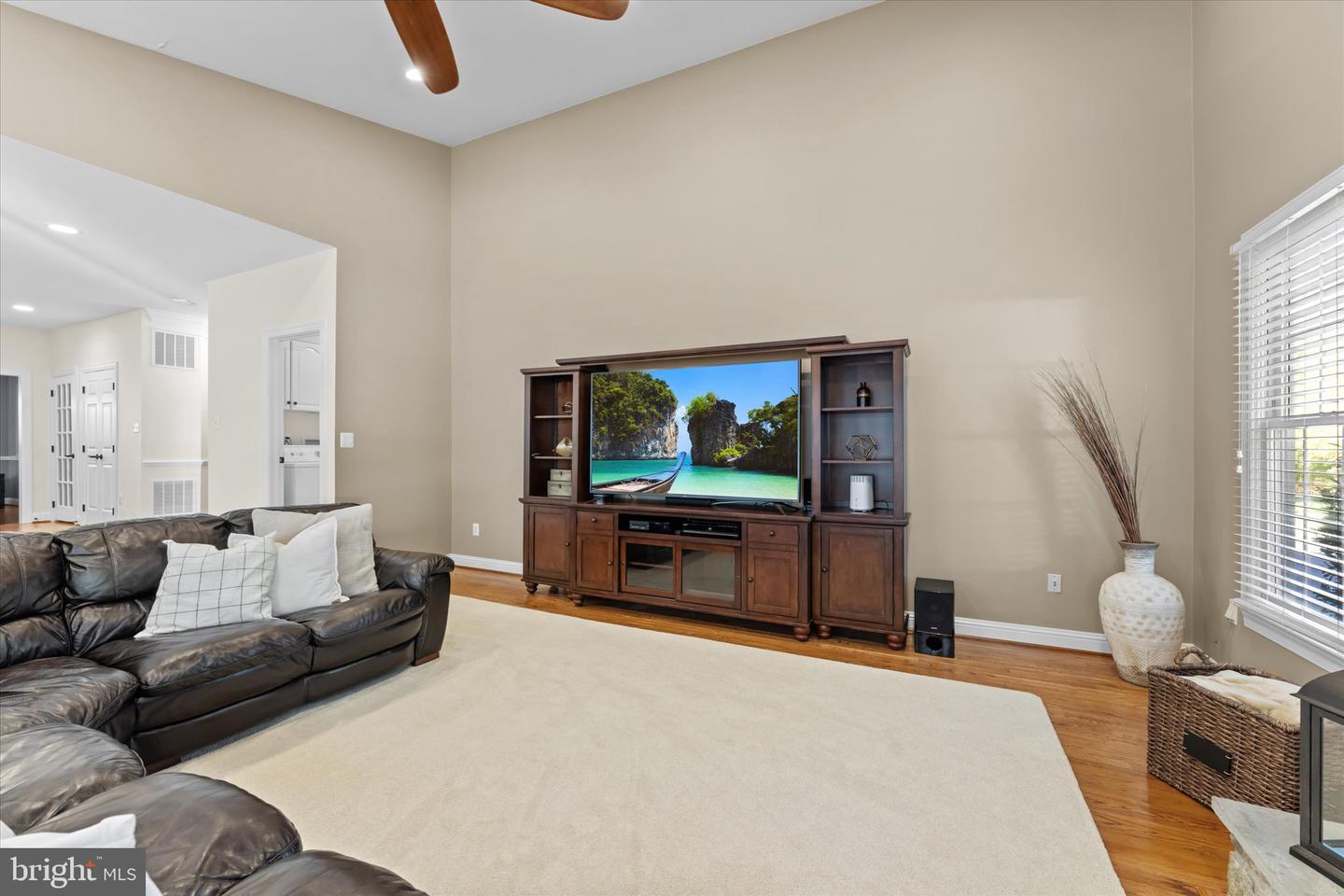 6401 NOBLE ROCK CT, CLIFTON, Virginia 20124, 5 Bedrooms Bedrooms, ,4 BathroomsBathrooms,Residential,For sale,6401 NOBLE ROCK CT,VAFX2274748 MLS # VAFX2274748 6401 NOBLE ROCK CT, CLIFTON, Virginia 20124, 5 Bedrooms Bedrooms, ,4 BathroomsBathrooms,Residential,For sale,6401 NOBLE ROCK CT,VAFX2274748 MLS # VAFX2274748