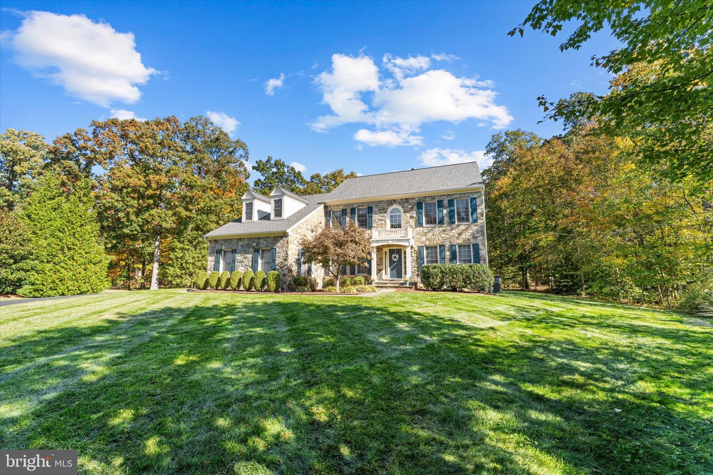 6401 NOBLE ROCK CT, CLIFTON, Virginia 20124, 5 Bedrooms Bedrooms, ,4 BathroomsBathrooms,Residential,For sale,6401 NOBLE ROCK CT,VAFX2274748 MLS # VAFX2274748 6401 NOBLE ROCK CT, CLIFTON, Virginia 20124, 5 Bedrooms Bedrooms, ,4 BathroomsBathrooms,Residential,For sale,6401 NOBLE ROCK CT,VAFX2274748 MLS # VAFX2274748
