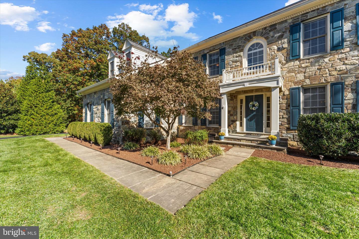 6401 NOBLE ROCK CT, CLIFTON, Virginia 20124, 5 Bedrooms Bedrooms, ,4 BathroomsBathrooms,Residential,For sale,6401 NOBLE ROCK CT,VAFX2274748 MLS # VAFX2274748 6401 NOBLE ROCK CT, CLIFTON, Virginia 20124, 5 Bedrooms Bedrooms, ,4 BathroomsBathrooms,Residential,For sale,6401 NOBLE ROCK CT,VAFX2274748 MLS # VAFX2274748