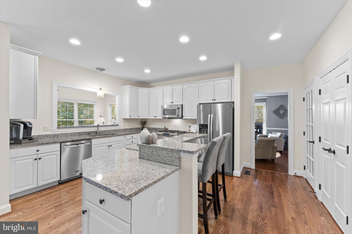 6401 NOBLE ROCK CT, CLIFTON, Virginia 20124, 5 Bedrooms Bedrooms, ,4 BathroomsBathrooms,Residential,For sale,6401 NOBLE ROCK CT,VAFX2274748 MLS # VAFX2274748 6401 NOBLE ROCK CT, CLIFTON, Virginia 20124, 5 Bedrooms Bedrooms, ,4 BathroomsBathrooms,Residential,For sale,6401 NOBLE ROCK CT,VAFX2274748 MLS # VAFX2274748