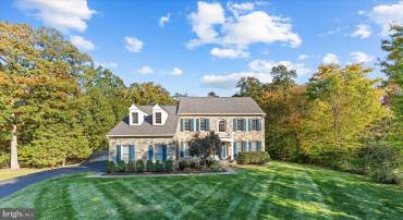 6401 NOBLE ROCK CT, CLIFTON, Virginia 20124, 5 Bedrooms Bedrooms, ,4 BathroomsBathrooms,Residential,For sale,6401 NOBLE ROCK CT,VAFX2274748 MLS # VAFX2274748