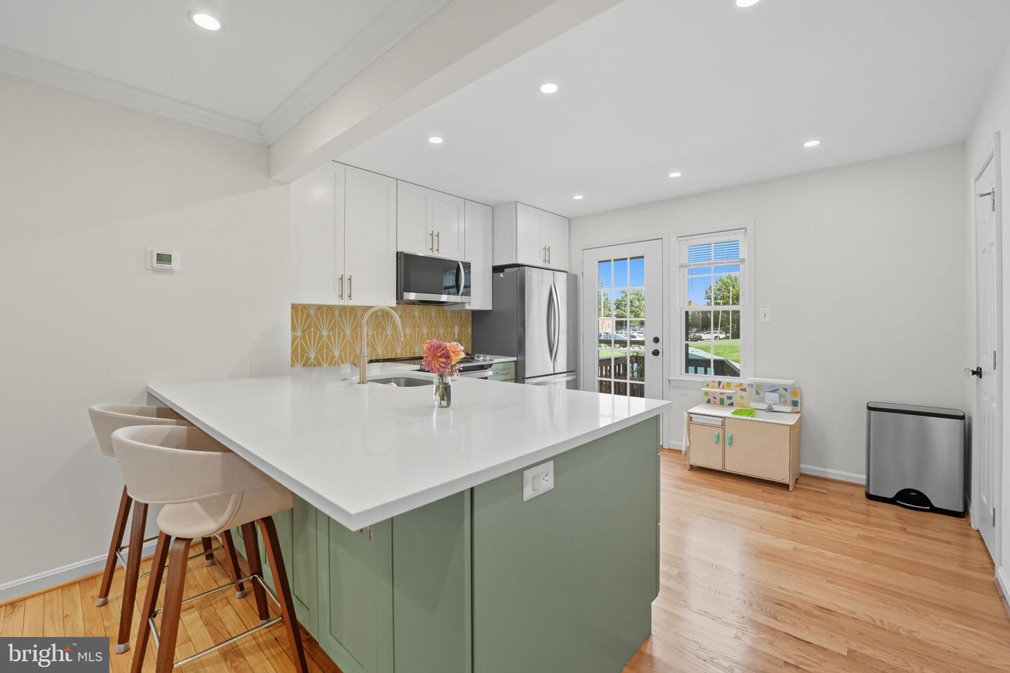 2732 FRANKLIN CT, ALEXANDRIA, Virginia 22302, 3 Bedrooms Bedrooms, ,3 BathroomsBathrooms,Residential,For sale,2732 FRANKLIN CT,VAAX2050916 MLS # VAAX2050916 2732 FRANKLIN CT, ALEXANDRIA, Virginia 22302, 3 Bedrooms Bedrooms, ,3 BathroomsBathrooms,Residential,For sale,2732 FRANKLIN CT,VAAX2050916 MLS # VAAX2050916