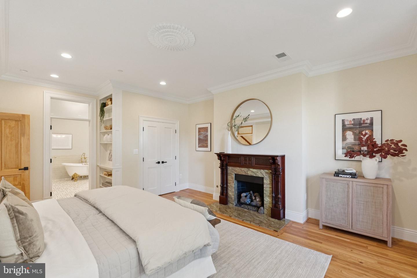 1514 R ST NW, WASHINGTON, District Of Columbia 20009, 5 Bedrooms Bedrooms, 11 Rooms Rooms,5 BathroomsBathrooms,Residential,For sale,1514 R ST NW,DCDC2227426 MLS # DCDC2227426 1514 R ST NW, WASHINGTON, District Of Columbia 20009, 5 Bedrooms Bedrooms, 11 Rooms Rooms,5 BathroomsBathrooms,Residential,For sale,1514 R ST NW,DCDC2227426 MLS # DCDC2227426