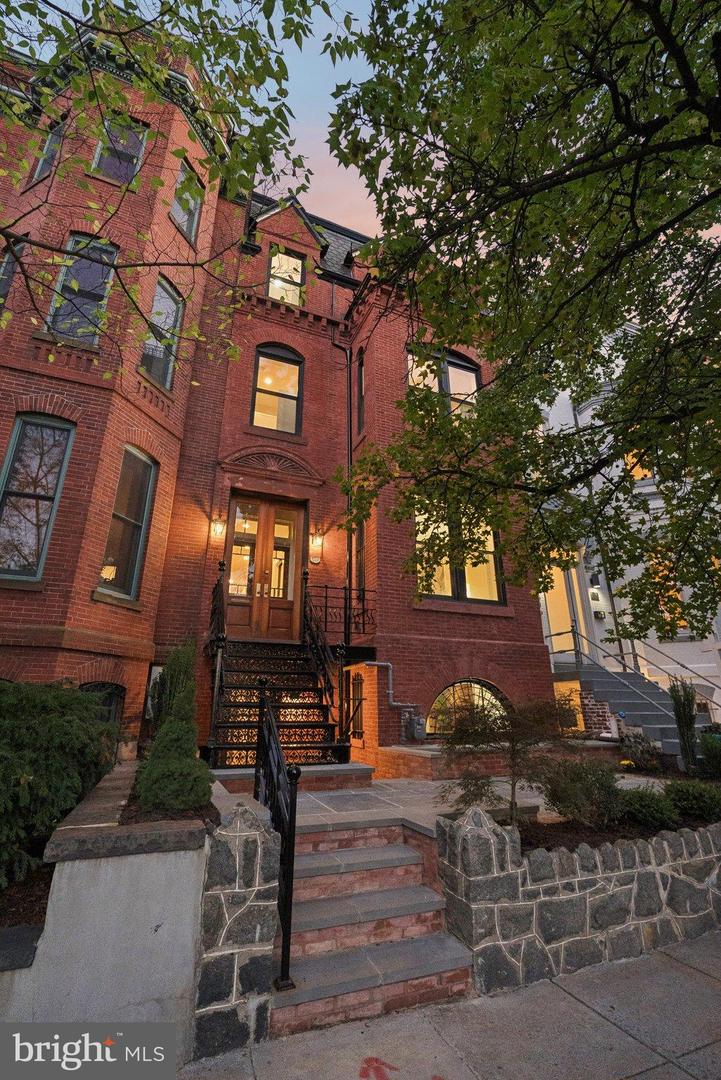 1514 R ST NW, WASHINGTON, District Of Columbia 20009, 5 Bedrooms Bedrooms, 11 Rooms Rooms,5 BathroomsBathrooms,Residential,For sale,1514 R ST NW,DCDC2227426 MLS # DCDC2227426 1514 R ST NW, WASHINGTON, District Of Columbia 20009, 5 Bedrooms Bedrooms, 11 Rooms Rooms,5 BathroomsBathrooms,Residential,For sale,1514 R ST NW,DCDC2227426 MLS # DCDC2227426