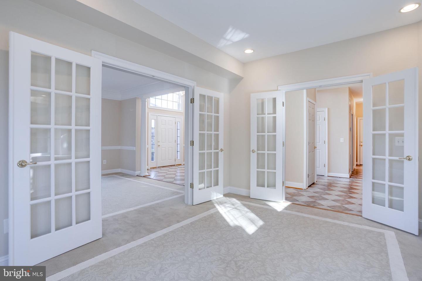 9370 COLBERT CT, FAIRFAX, Virginia 22032, 4 Bedrooms Bedrooms, ,4 BathroomsBathrooms,Residential,For sale,9370 COLBERT CT,VAFX2274846 MLS # VAFX2274846 9370 COLBERT CT, FAIRFAX, Virginia 22032, 4 Bedrooms Bedrooms, ,4 BathroomsBathrooms,Residential,For sale,9370 COLBERT CT,VAFX2274846 MLS # VAFX2274846