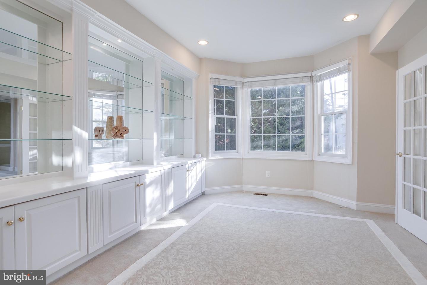 9370 COLBERT CT, FAIRFAX, Virginia 22032, 4 Bedrooms Bedrooms, ,4 BathroomsBathrooms,Residential,For sale,9370 COLBERT CT,VAFX2274846 MLS # VAFX2274846 9370 COLBERT CT, FAIRFAX, Virginia 22032, 4 Bedrooms Bedrooms, ,4 BathroomsBathrooms,Residential,For sale,9370 COLBERT CT,VAFX2274846 MLS # VAFX2274846