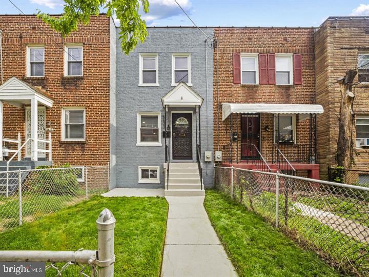 5623 EADS ST NE, WASHINGTON, District Of Columbia 20019, 3 Bedrooms Bedrooms, ,2 BathroomsBathrooms,Residential,For sale,5623 EADS ST NE,DCDC2227272 MLS # DCDC2227272 5623 EADS ST NE, WASHINGTON, District Of Columbia 20019, 3 Bedrooms Bedrooms, ,2 BathroomsBathrooms,Residential,For sale,5623 EADS ST NE,DCDC2227272 MLS # DCDC2227272