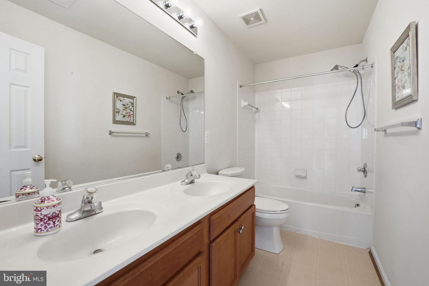 14979 HOPEWELLS LANDING DR, GAINESVILLE, Virginia 20155, 6 Bedrooms Bedrooms, ,3 BathroomsBathrooms,Residential,For sale,14979 HOPEWELLS LANDING DR,VAPW2106158 MLS # VAPW2106158 14979 HOPEWELLS LANDING DR, GAINESVILLE, Virginia 20155, 6 Bedrooms Bedrooms, ,3 BathroomsBathrooms,Residential,For sale,14979 HOPEWELLS LANDING DR,VAPW2106158 MLS # VAPW2106158