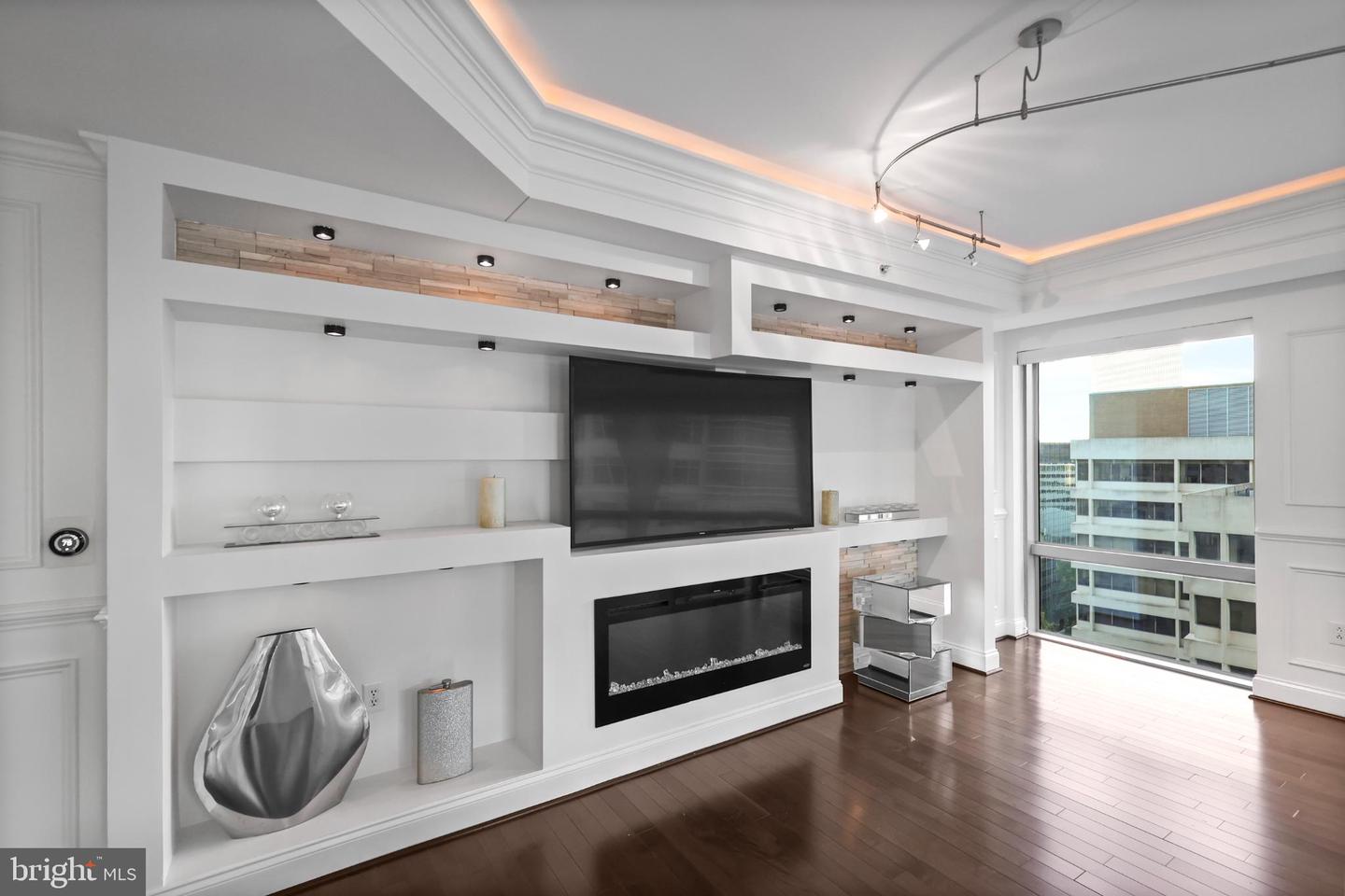 1111 19TH ST N #1707, ARLINGTON, Virginia 22209, 2 Bedrooms Bedrooms, ,2 BathroomsBathrooms,Residential,For sale,1111 19TH ST N #1707,VAAR2065038 MLS # VAAR2065038 1111 19TH ST N #1707, ARLINGTON, Virginia 22209, 2 Bedrooms Bedrooms, ,2 BathroomsBathrooms,Residential,For sale,1111 19TH ST N #1707,VAAR2065038 MLS # VAAR2065038