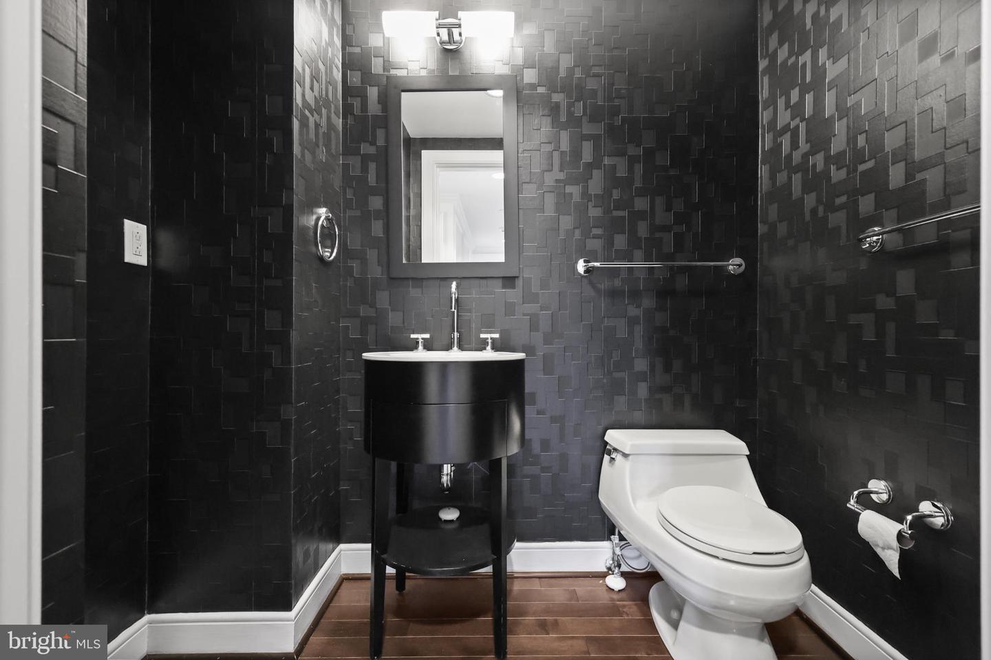 1111 19TH ST N #1707, ARLINGTON, Virginia 22209, 2 Bedrooms Bedrooms, ,2 BathroomsBathrooms,Residential,For sale,1111 19TH ST N #1707,VAAR2065038 MLS # VAAR2065038 1111 19TH ST N #1707, ARLINGTON, Virginia 22209, 2 Bedrooms Bedrooms, ,2 BathroomsBathrooms,Residential,For sale,1111 19TH ST N #1707,VAAR2065038 MLS # VAAR2065038