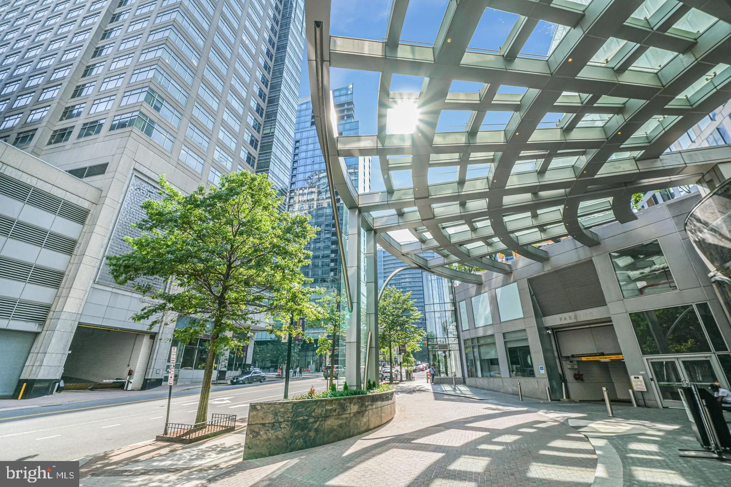 1111 19TH ST N #1707, ARLINGTON, Virginia 22209, 2 Bedrooms Bedrooms, ,2 BathroomsBathrooms,Residential,For sale,1111 19TH ST N #1707,VAAR2065038 MLS # VAAR2065038 1111 19TH ST N #1707, ARLINGTON, Virginia 22209, 2 Bedrooms Bedrooms, ,2 BathroomsBathrooms,Residential,For sale,1111 19TH ST N #1707,VAAR2065038 MLS # VAAR2065038