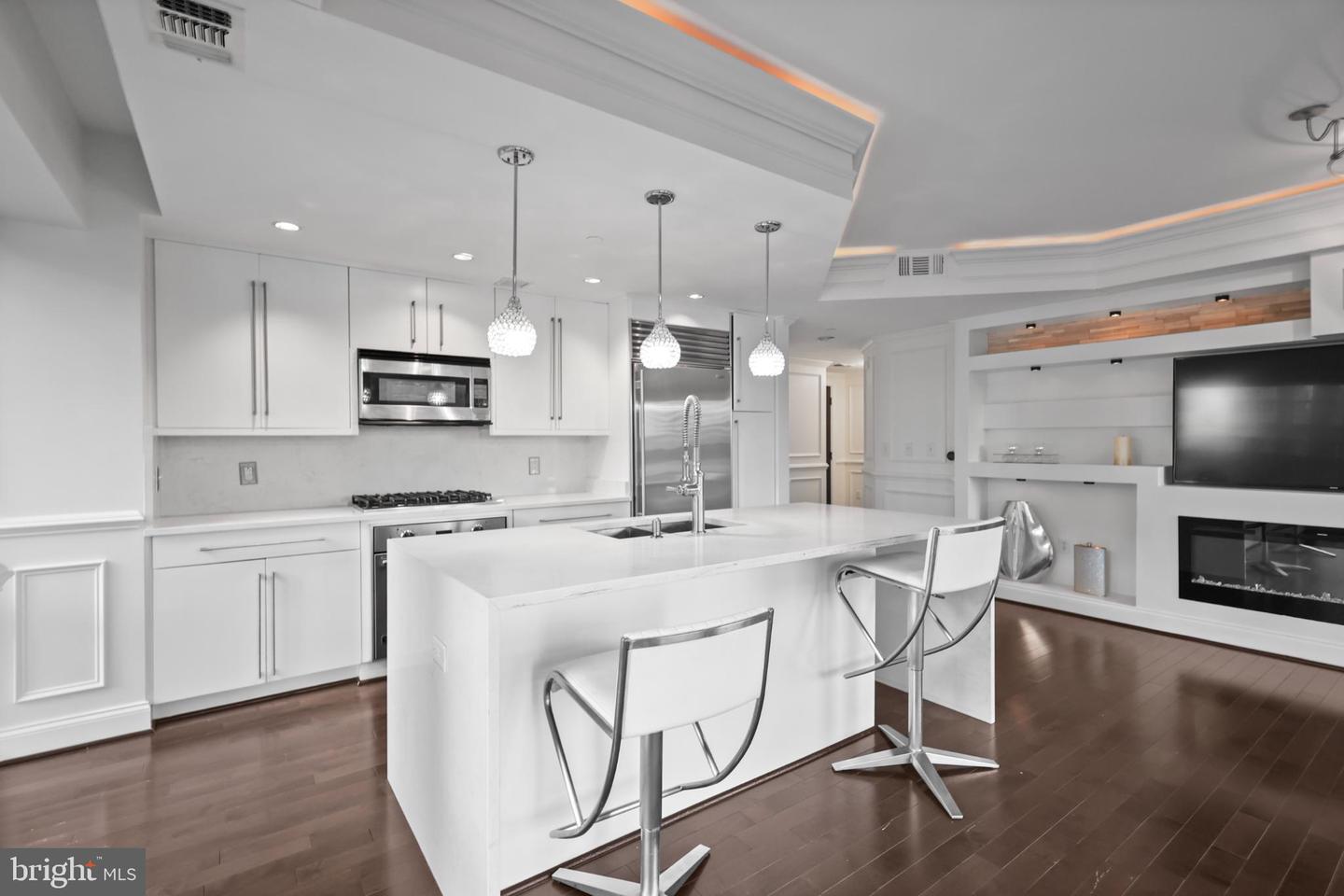 1111 19TH ST N #1707, ARLINGTON, Virginia 22209, 2 Bedrooms Bedrooms, ,2 BathroomsBathrooms,Residential,For sale,1111 19TH ST N #1707,VAAR2065038 MLS # VAAR2065038 1111 19TH ST N #1707, ARLINGTON, Virginia 22209, 2 Bedrooms Bedrooms, ,2 BathroomsBathrooms,Residential,For sale,1111 19TH ST N #1707,VAAR2065038 MLS # VAAR2065038