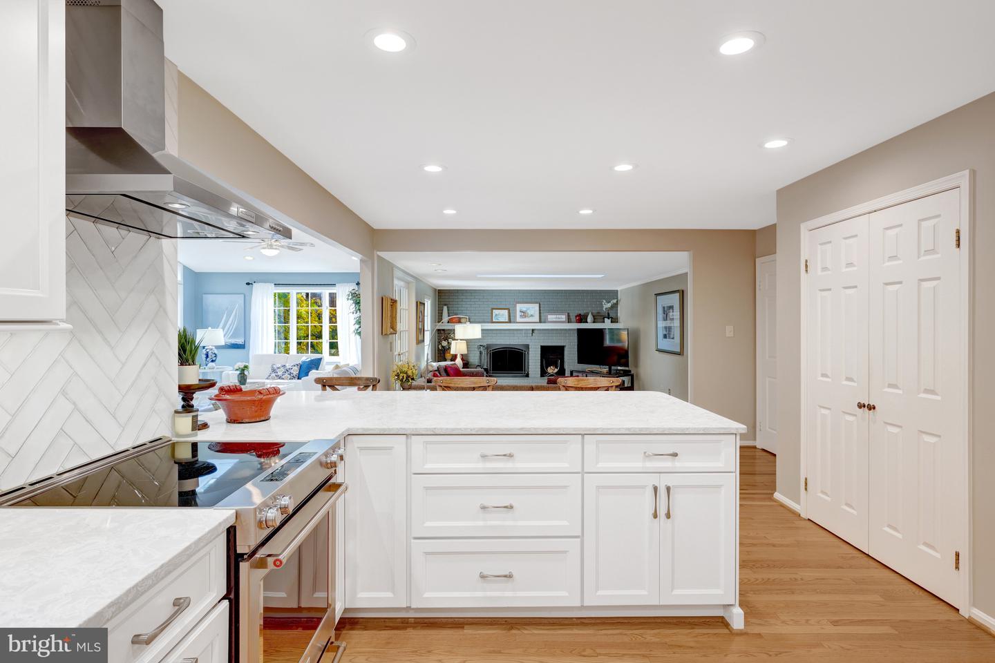 329 CLUB VIEW DR, GREAT FALLS, Virginia 22066, 5 Bedrooms Bedrooms, ,3 BathroomsBathrooms,Residential,For sale,329 CLUB VIEW DR,VAFX2274956 MLS # VAFX2274956 329 CLUB VIEW DR, GREAT FALLS, Virginia 22066, 5 Bedrooms Bedrooms, ,3 BathroomsBathrooms,Residential,For sale,329 CLUB VIEW DR,VAFX2274956 MLS # VAFX2274956
