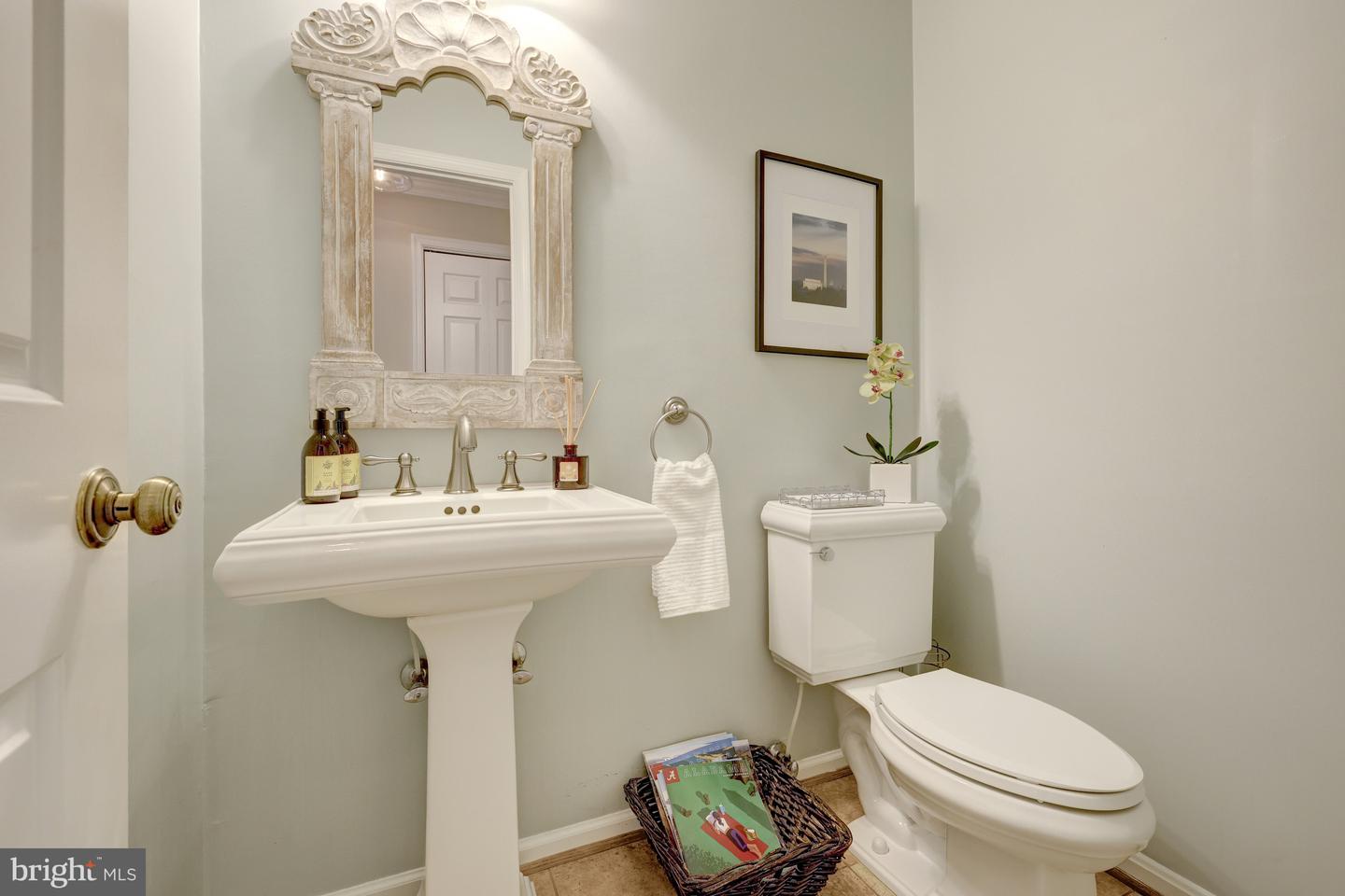 329 CLUB VIEW DR, GREAT FALLS, Virginia 22066, 5 Bedrooms Bedrooms, ,3 BathroomsBathrooms,Residential,For sale,329 CLUB VIEW DR,VAFX2274956 MLS # VAFX2274956 329 CLUB VIEW DR, GREAT FALLS, Virginia 22066, 5 Bedrooms Bedrooms, ,3 BathroomsBathrooms,Residential,For sale,329 CLUB VIEW DR,VAFX2274956 MLS # VAFX2274956