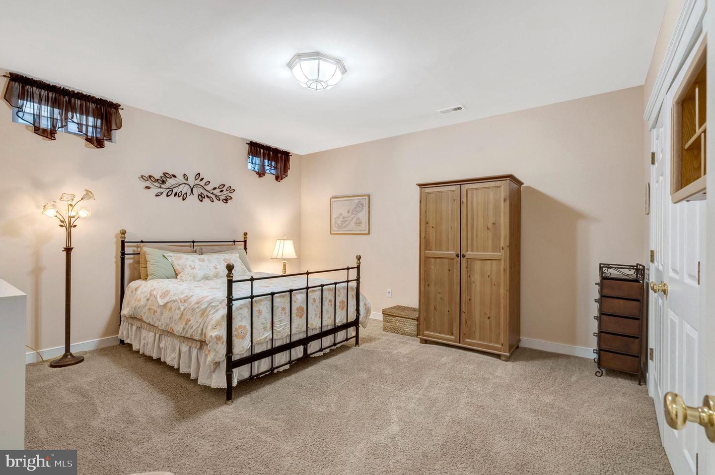 9516 TARVIE CIR, BRISTOW, Virginia 20136, 4 Bedrooms Bedrooms, ,3 BathroomsBathrooms,Residential,For sale,9516 TARVIE CIR,VAPW2106226 MLS # VAPW2106226 9516 TARVIE CIR, BRISTOW, Virginia 20136, 4 Bedrooms Bedrooms, ,3 BathroomsBathrooms,Residential,For sale,9516 TARVIE CIR,VAPW2106226 MLS # VAPW2106226