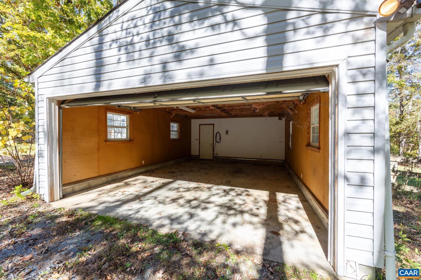 2325 MOUNTAIN BROOK DR, CHARLOTTESVILLE, Virginia 22902, 5 Bedrooms Bedrooms, ,3 BathroomsBathrooms,Residential,For sale,2325 MOUNTAIN BROOK DR,670143 MLS # 670143 2325 MOUNTAIN BROOK DR, CHARLOTTESVILLE, Virginia 22902, 5 Bedrooms Bedrooms, ,3 BathroomsBathrooms,Residential,For sale,2325 MOUNTAIN BROOK DR,670143 MLS # 670143