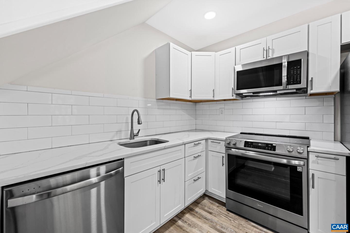 2325 MOUNTAIN BROOK DR, CHARLOTTESVILLE, Virginia 22902, 5 Bedrooms Bedrooms, ,3 BathroomsBathrooms,Residential,For sale,2325 MOUNTAIN BROOK DR,670143 MLS # 670143 2325 MOUNTAIN BROOK DR, CHARLOTTESVILLE, Virginia 22902, 5 Bedrooms Bedrooms, ,3 BathroomsBathrooms,Residential,For sale,2325 MOUNTAIN BROOK DR,670143 MLS # 670143